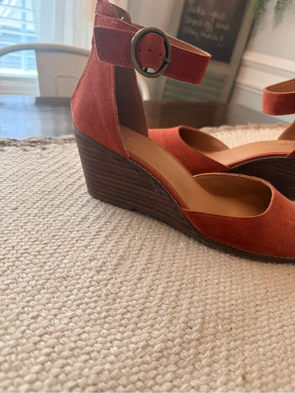 Crown Vintage Ludawen wedge pumps Sz 9M